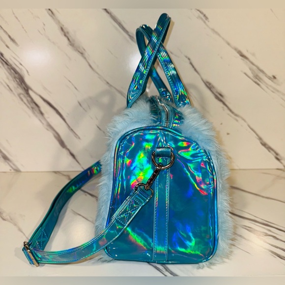 Rare Sugar Thrillz Small Blue Holographic Fur Duffel Bag Tote - Picture 4 of 12